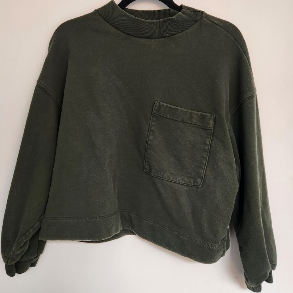 OAK + FORT Cropped Pocket Crew